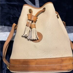 Vintage Dooney & Bourke Cream and Brown Leather Shoulder Bag